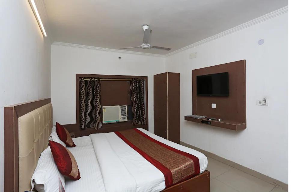 Vishal Hotel By Comfort Rooms New Delhi Luaran gambar