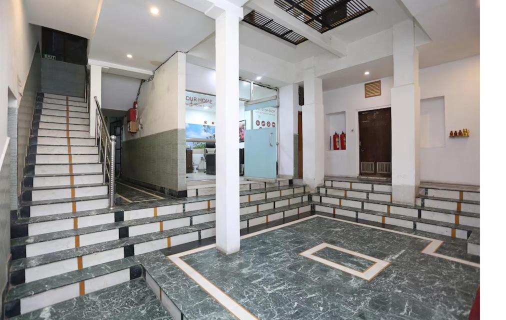 Vishal Hotel By Comfort Rooms New Delhi Luaran gambar