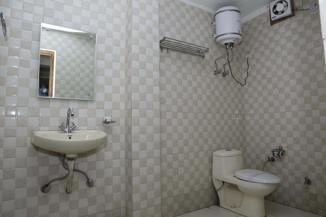 Vishal Hotel By Comfort Rooms New Delhi Luaran gambar