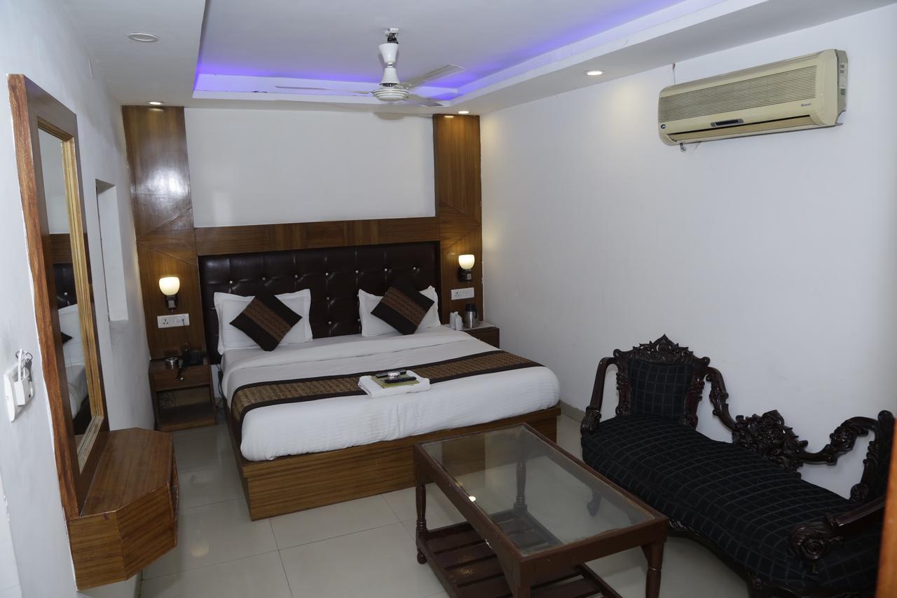 Vishal Hotel By Comfort Rooms New Delhi Luaran gambar
